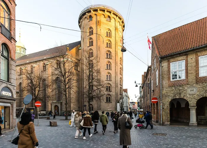Perfect Apartments In Superb Location By Stroget, The Metro & Attractions
